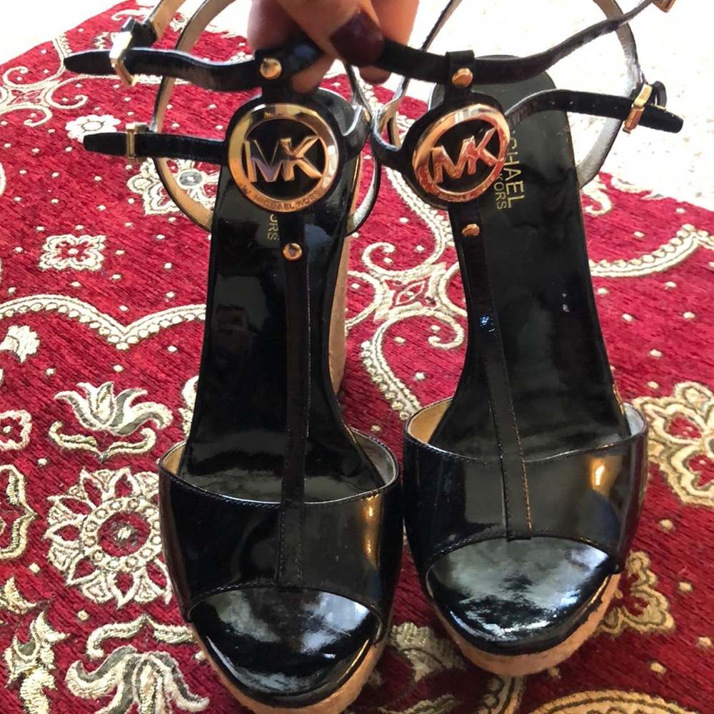 Used Micheal Kors Pumps